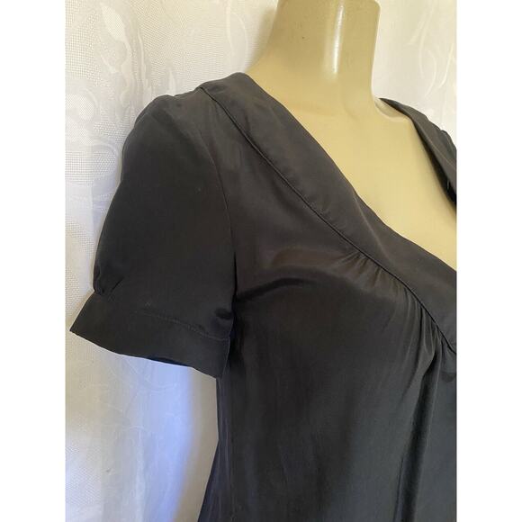 NWT Rory Beca Silk Top Blouse Black V Neck Short Sleeve Slip Pockets XS - Picture 3 of 8